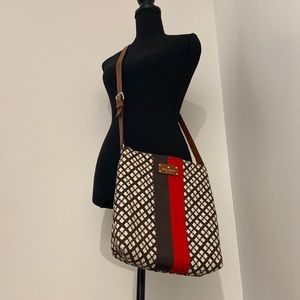 Kate Spade Classic Victoria medium crossbody brown and red signature bag